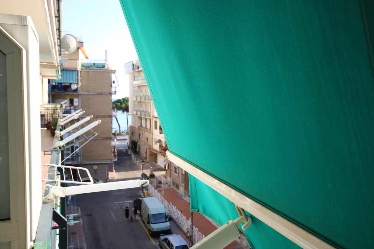 Blue Bay Lussuoso A Due Passi Dal Mare Apartman Maiori Kültér fotó